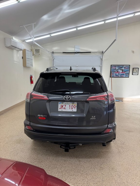 Toyota RAV4 LE 2017 à Saint John, Nouveau-Brunswick - 9 - w1024h768px