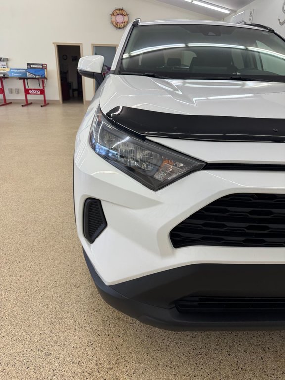 2019 Toyota RAV4 LE in Saint John, New Brunswick - 18 - w1024h768px