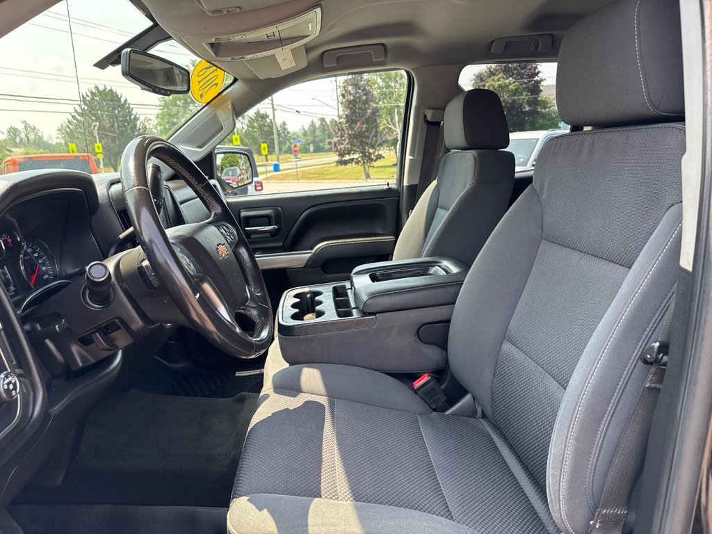 2018 Chevrolet Silverado 1500 LT in Sussex, New Brunswick - 19 - w1024h768px