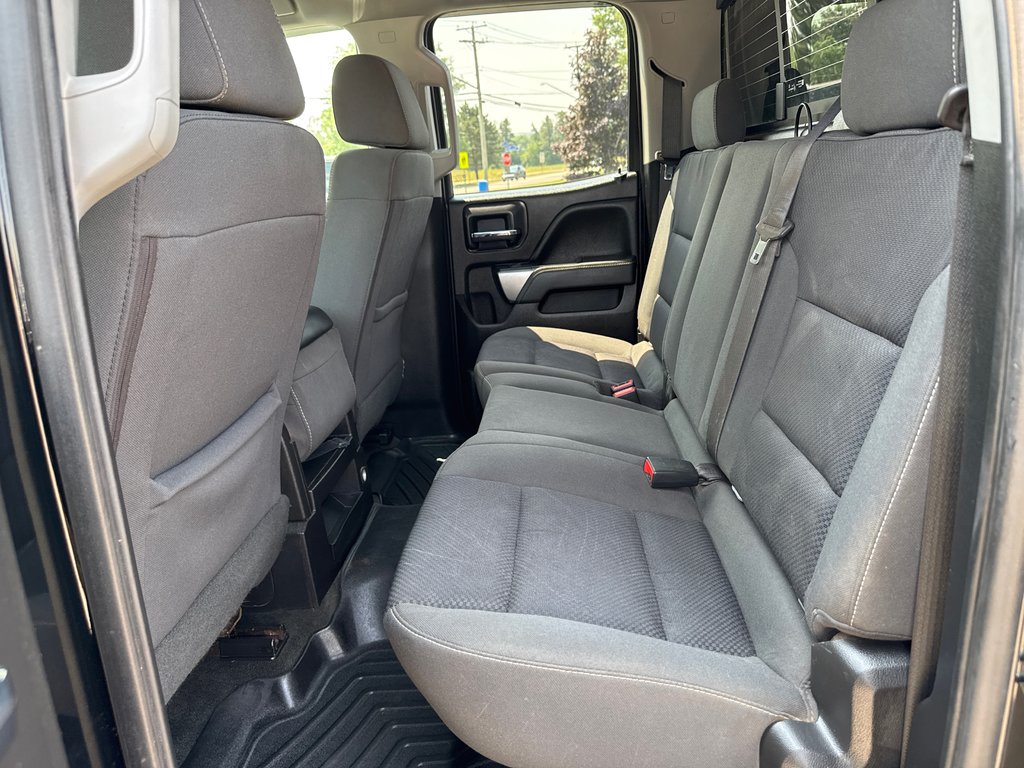 2018 Chevrolet Silverado 1500 LT in Sussex, New Brunswick - 33 - w1024h768px