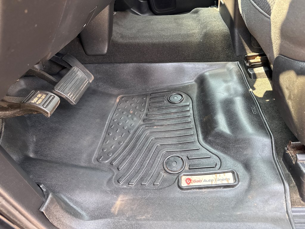 2018 Chevrolet Silverado 1500 LT in Sussex, New Brunswick - 16 - w1024h768px