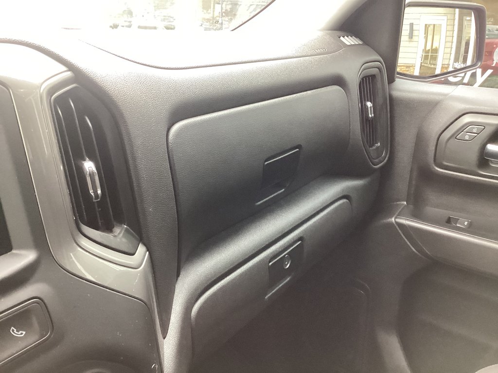 2024 Chevrolet SILVERADO 1500 CUSTOM TRAIL BOSS in Saint John, New Brunswick - 22 - w1024h768px