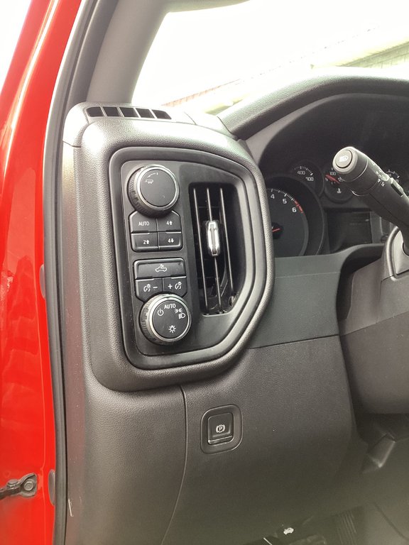 2024 Chevrolet SILVERADO 1500 CUSTOM TRAIL BOSS in Saint John, New Brunswick - 19 - w1024h768px