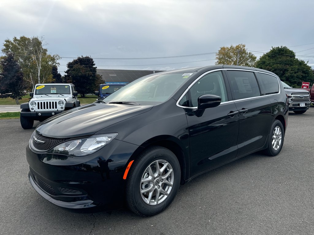 2024  Grand Caravan SXT in Sussex, New Brunswick - 1 - w1024h768px