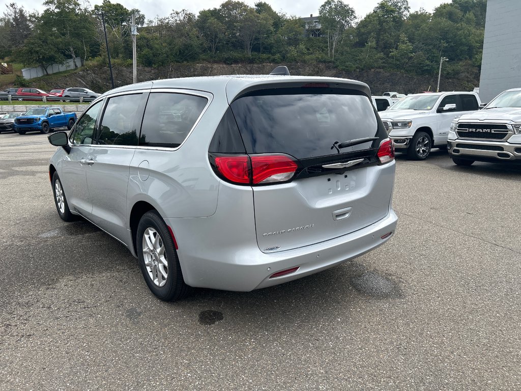 2024  Grand Caravan SXT in Saint John, New Brunswick - 3 - w1024h768px