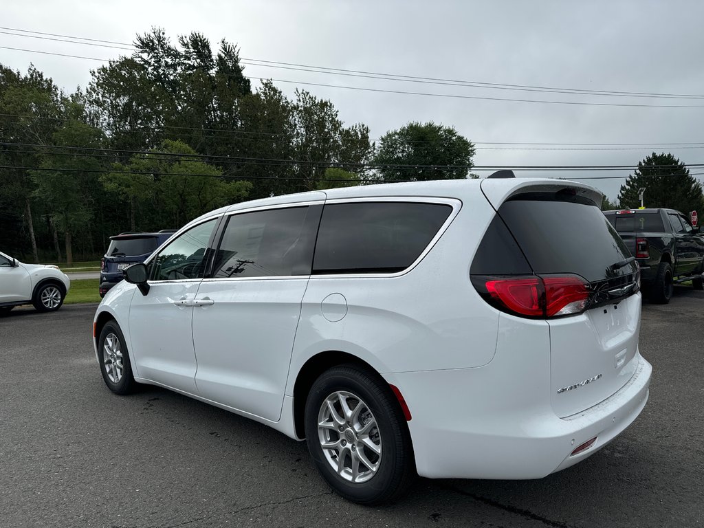 2024  Grand Caravan SXT in Sussex, New Brunswick - 3 - w1024h768px