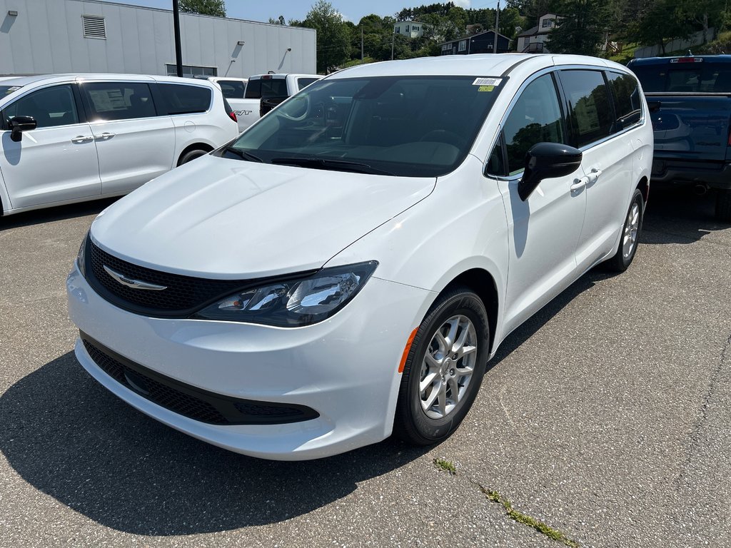 2024  Grand Caravan SXT in Saint John, New Brunswick - 1 - w1024h768px