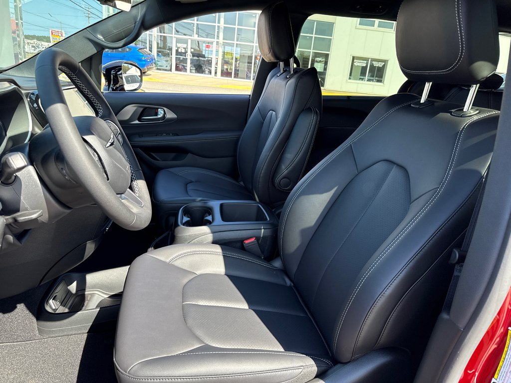 Chrysler GRAND CARAVAN SXT 2026 à Saint John, Nouveau-Brunswick - 6 - w1024h768px
