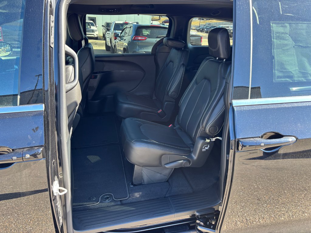 Chrysler Grand Caravan SXT 2026 à Saint John, Nouveau-Brunswick - 9 - w1024h768px