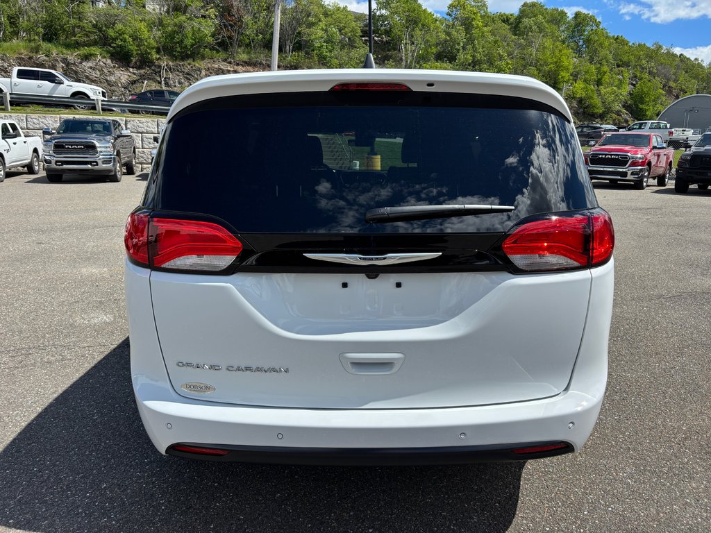 2027 Chrysler Grand Caravan SXT in Saint John, New Brunswick - 6 - w1024h768px