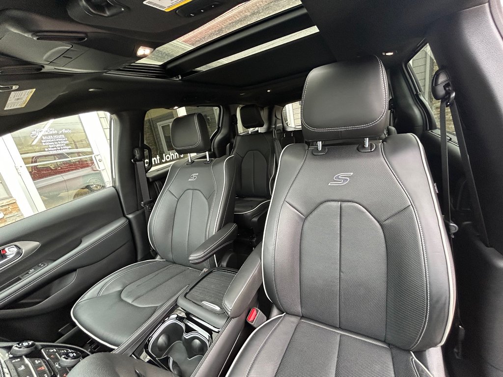 2024 Chrysler Pacifica Hybrid PREMIUM S APPEARANCE in Saint John, New Brunswick - 15 - w1024h768px