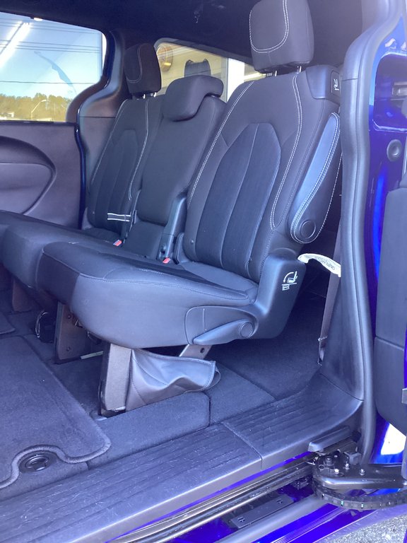 2021 Chrysler PACIFICA TOURING in Saint John, New Brunswick - 13 - w1024h768px