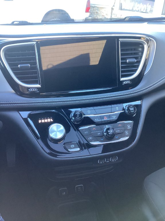 2021 Chrysler PACIFICA TOURING in Saint John, New Brunswick - 20 - w1024h768px