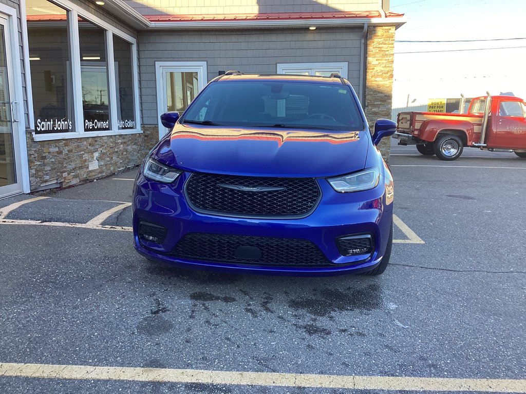 2021 Chrysler PACIFICA TOURING in Saint John, New Brunswick - 3 - w1024h768px
