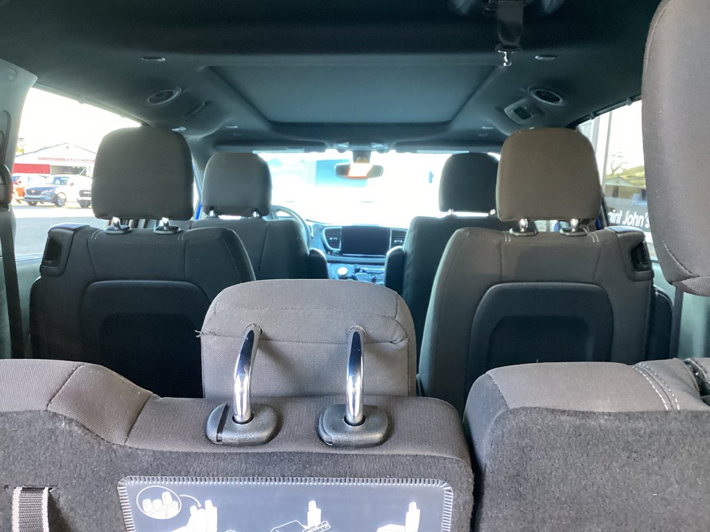 2021 Chrysler PACIFICA TOURING in Saint John, New Brunswick - 9 - w1024h768px