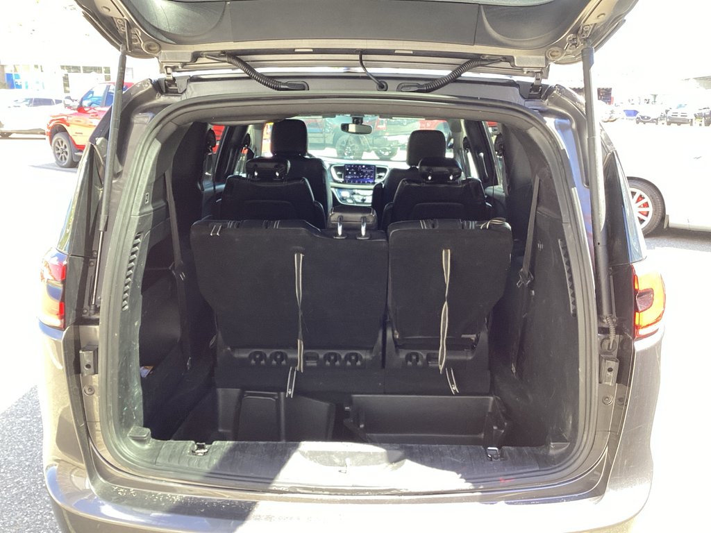 2021 Chrysler PACIFICA TOURING in Saint John, New Brunswick - 6 - w1024h768px