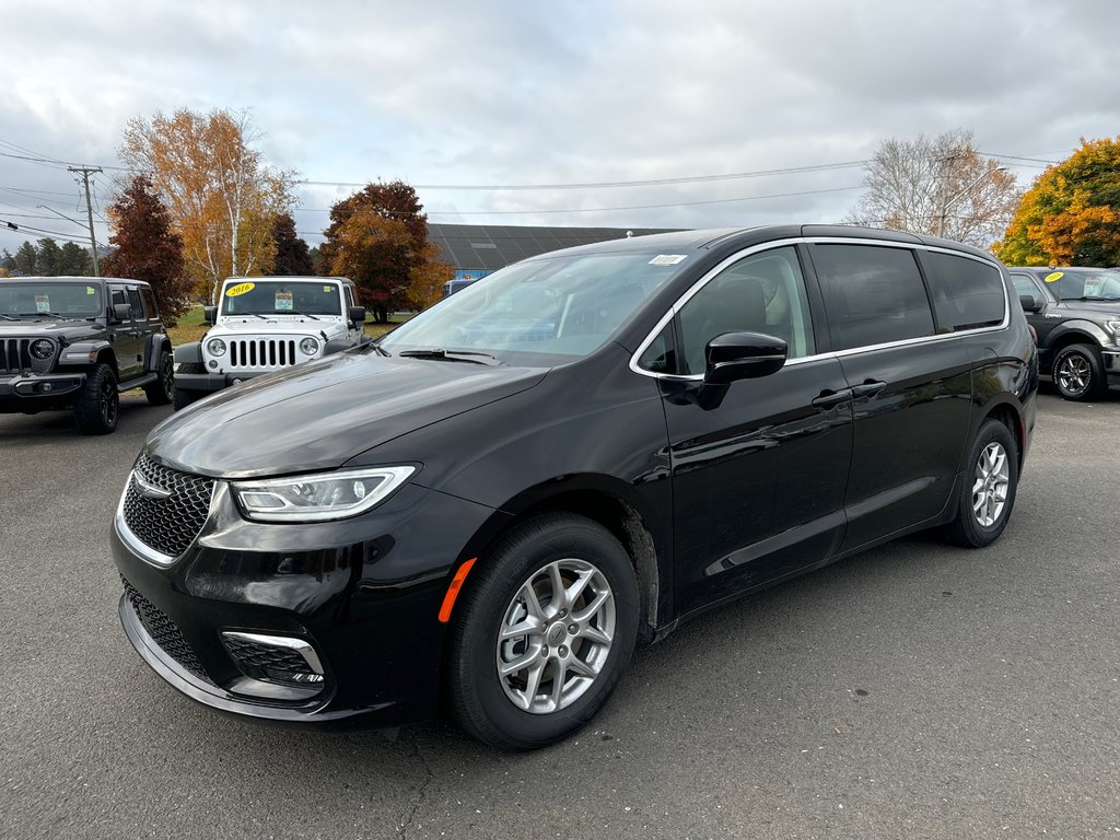 2024  Pacifica TOURING L in Sussex, New Brunswick - 1 - w1024h768px