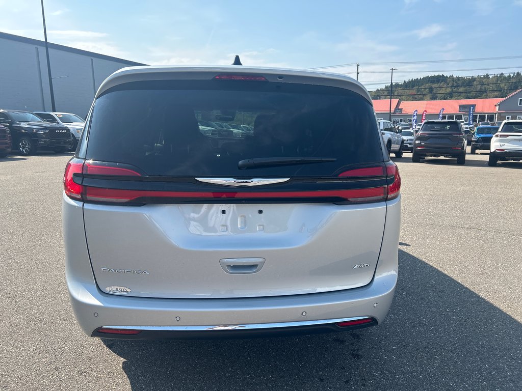 2024  Pacifica TOURING L in Saint John, New Brunswick - 5 - w1024h768px