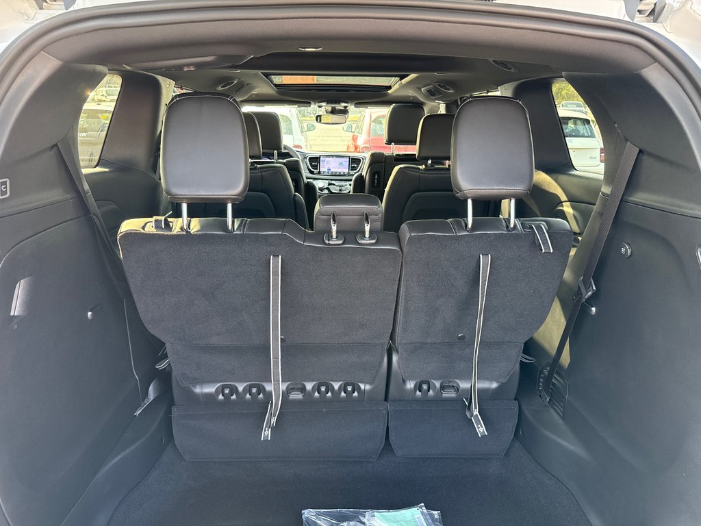 2026 Chrysler Pacifica SELECT AWD in Saint John, New Brunswick - 12 - w1024h768px