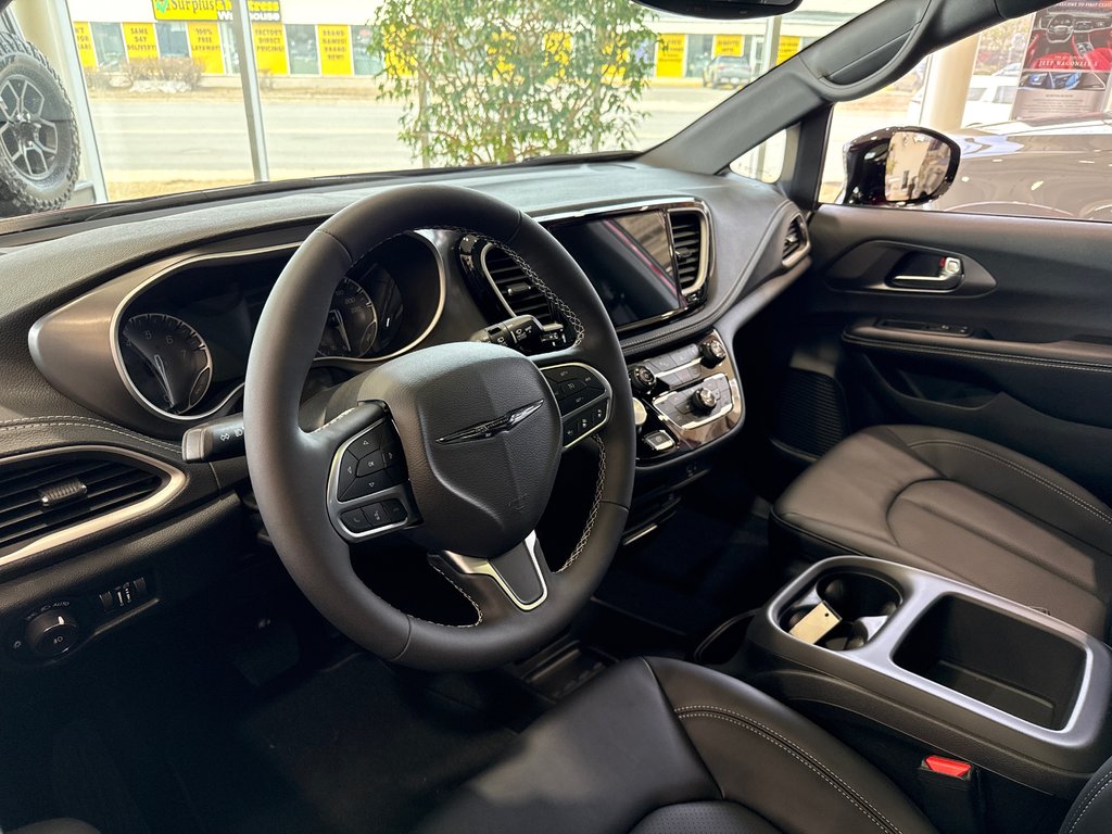 2026 Chrysler Pacifica SELECT in Saint John, New Brunswick - 7 - w1024h768px