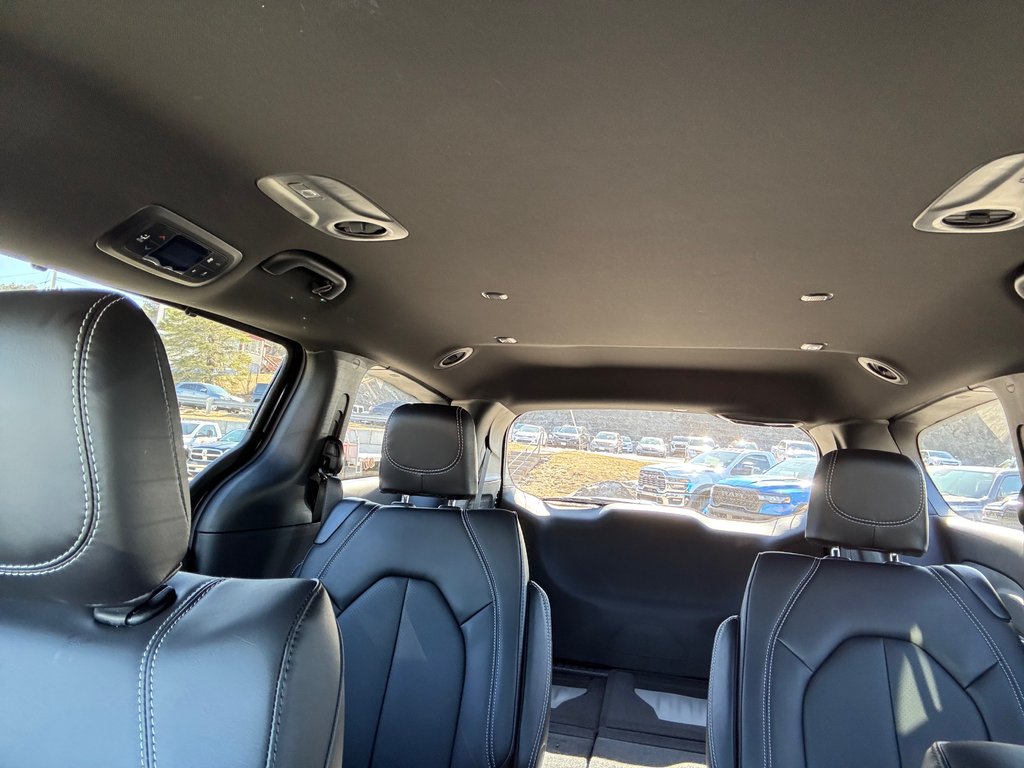 2026 Chrysler Pacifica SELECT AWD in Saint John, New Brunswick - 14 - w1024h768px