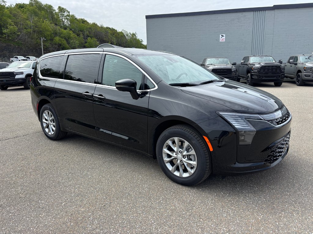 2027 Chrysler Pacifica SELECT AWD in Saint John, New Brunswick - 3 - w1024h768px
