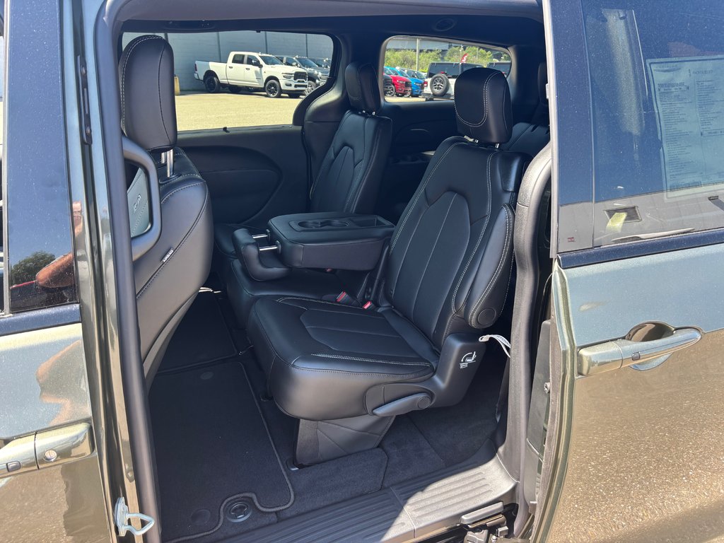 Chrysler Pacifica SELECT 2027 à Saint John, Nouveau-Brunswick - 10 - w1024h768px