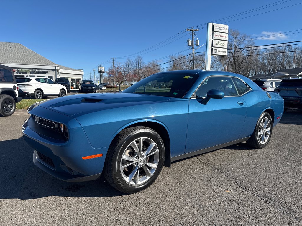 2021 Dodge Challenger SXT in Sussex, New Brunswick - 1 - w1024h768px