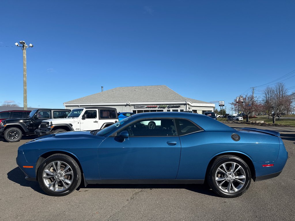 2021 Dodge Challenger SXT in Sussex, New Brunswick - 2 - w1024h768px