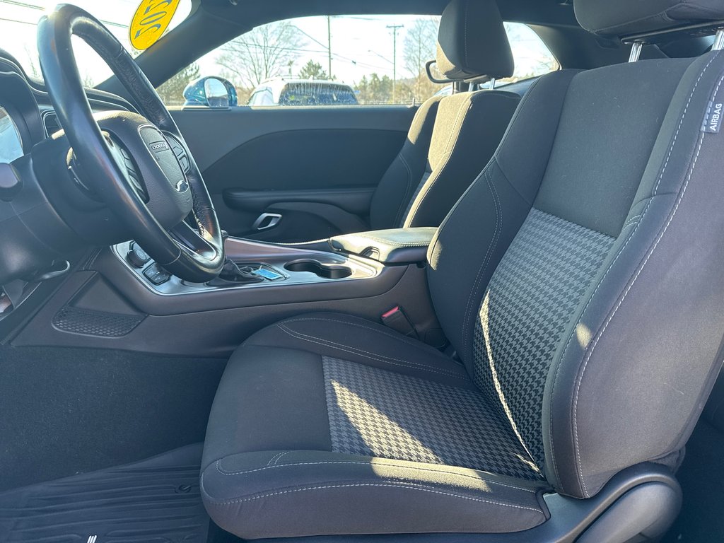 2021 Dodge Challenger SXT in Sussex, New Brunswick - 16 - w1024h768px