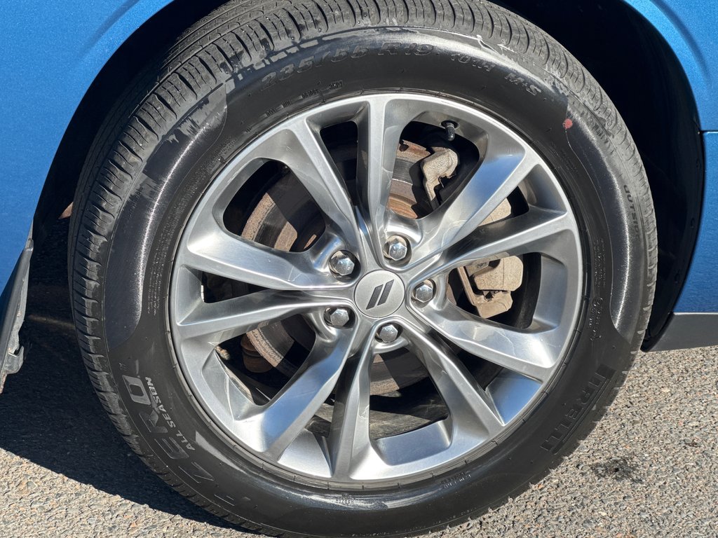 2021 Dodge Challenger SXT in Sussex, New Brunswick - 11 - w1024h768px