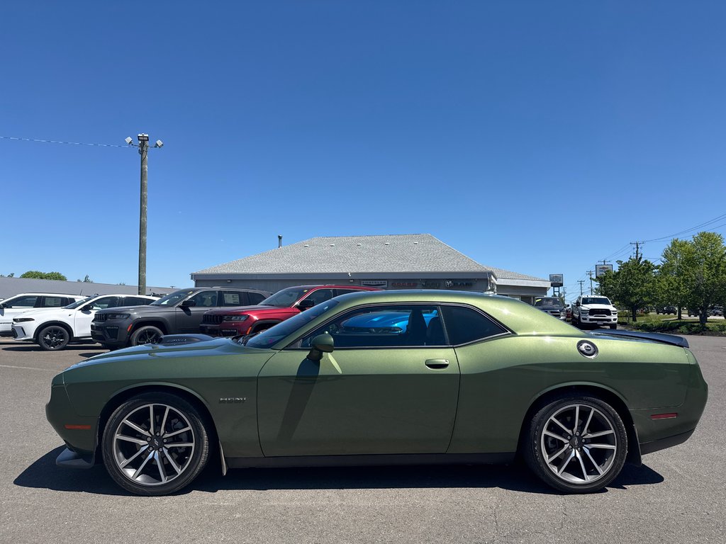 2022 Dodge Challenger R/T in Sussex, New Brunswick - 2 - w1024h768px