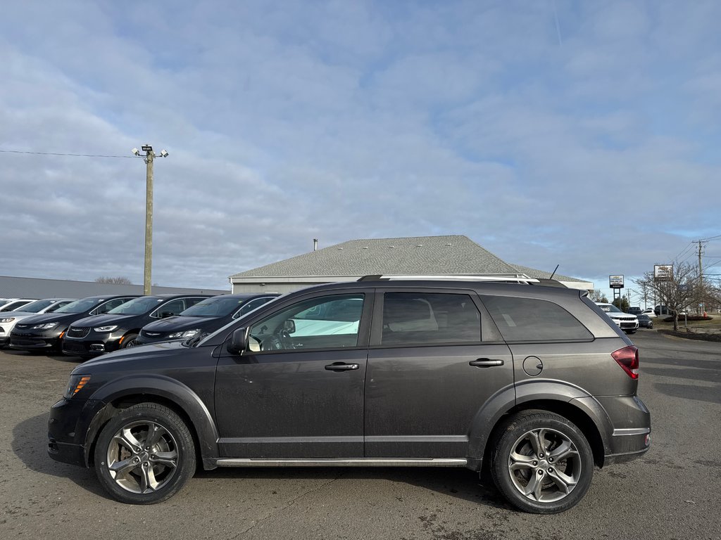 2017 Dodge Journey Front Drive CROSSROAD in Sussex, New Brunswick - 2 - w1024h768px