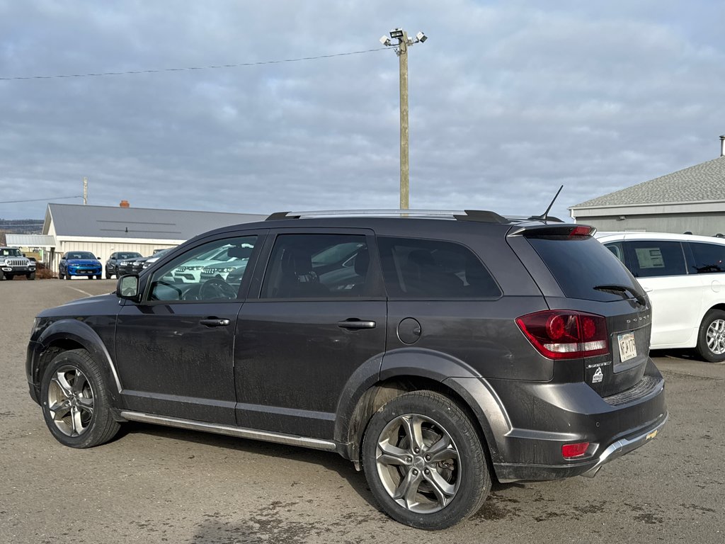 2017 Dodge Journey Front Drive CROSSROAD in Sussex, New Brunswick - 3 - w1024h768px