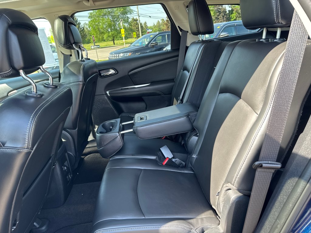 2017 Dodge Journey R/T in Sussex, New Brunswick - 35 - w1024h768px