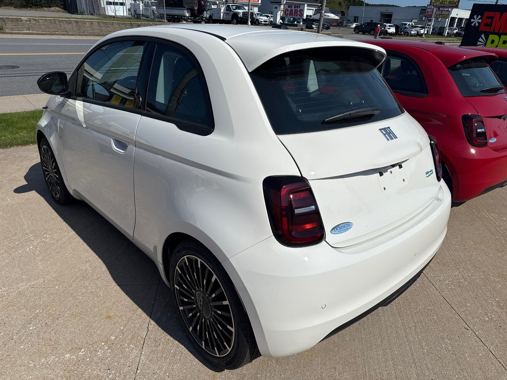 Fiat 500e (RED) Edition 2025 à Saint John, Nouveau-Brunswick - 5 - w1024h768px