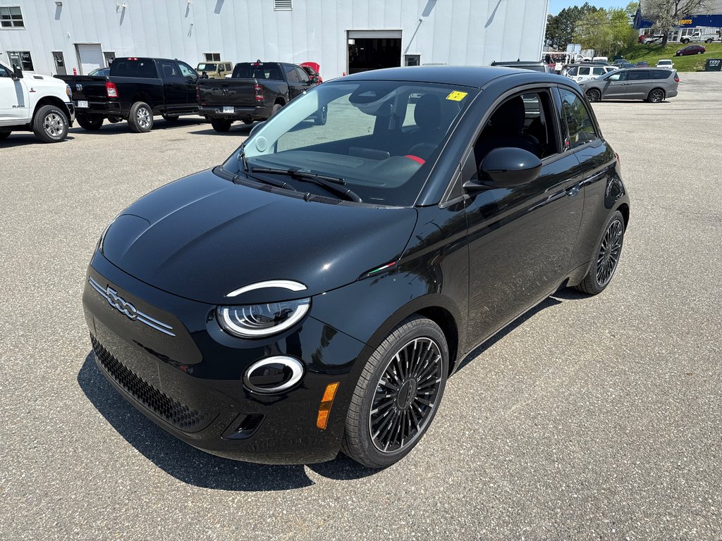 2025 Fiat 500e (RED) Edition in Saint John, New Brunswick - 1 - w1024h768px