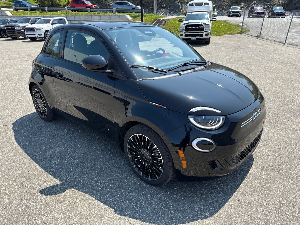2025 Fiat 500e (RED) Edition in Saint John, New Brunswick - 3 - w1024h768px