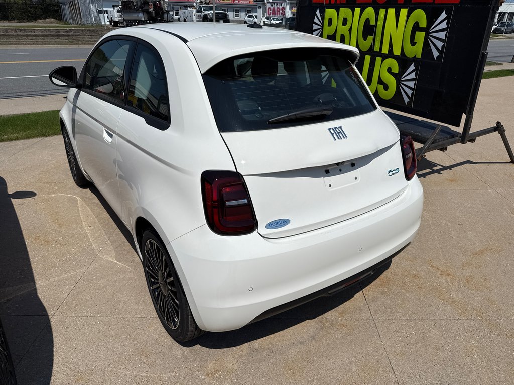 Fiat 500e (RED) Edition 2025 à Saint John, Nouveau-Brunswick - 4 - w1024h768px