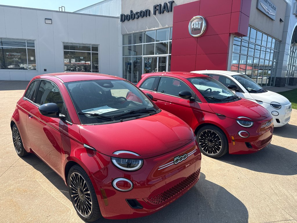 Fiat 500e (RED) Edition 2025 à Saint John, Nouveau-Brunswick - 2 - w1024h768px