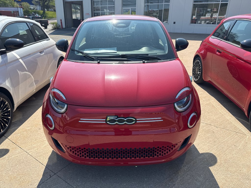 Fiat 500e (RED) Edition 2025 à Saint John, Nouveau-Brunswick - 1 - w1024h768px