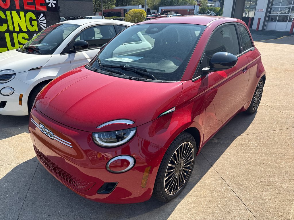 Fiat 500e (RED) Edition 2025 à Saint John, Nouveau-Brunswick - 7 - w1024h768px