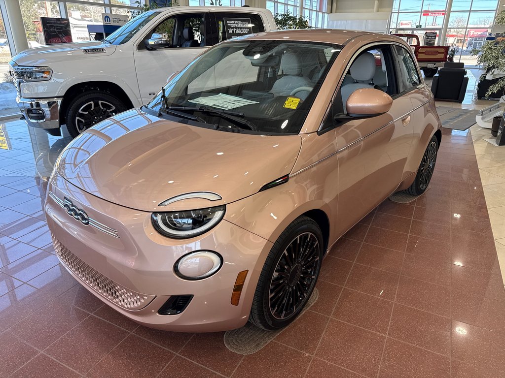 2025 Fiat 500e La Prima in Saint John, New Brunswick - 1 - w1024h768px