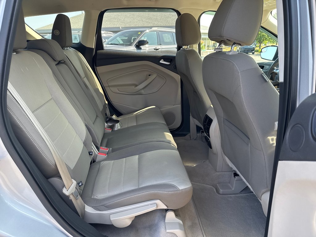 2015 Ford Escape Front Wheel Drive SE in Sussex, New Brunswick - 31 - w1024h768px