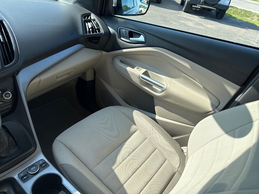 2015 Ford Escape Front Wheel Drive SE in Sussex, New Brunswick - 29 - w1024h768px