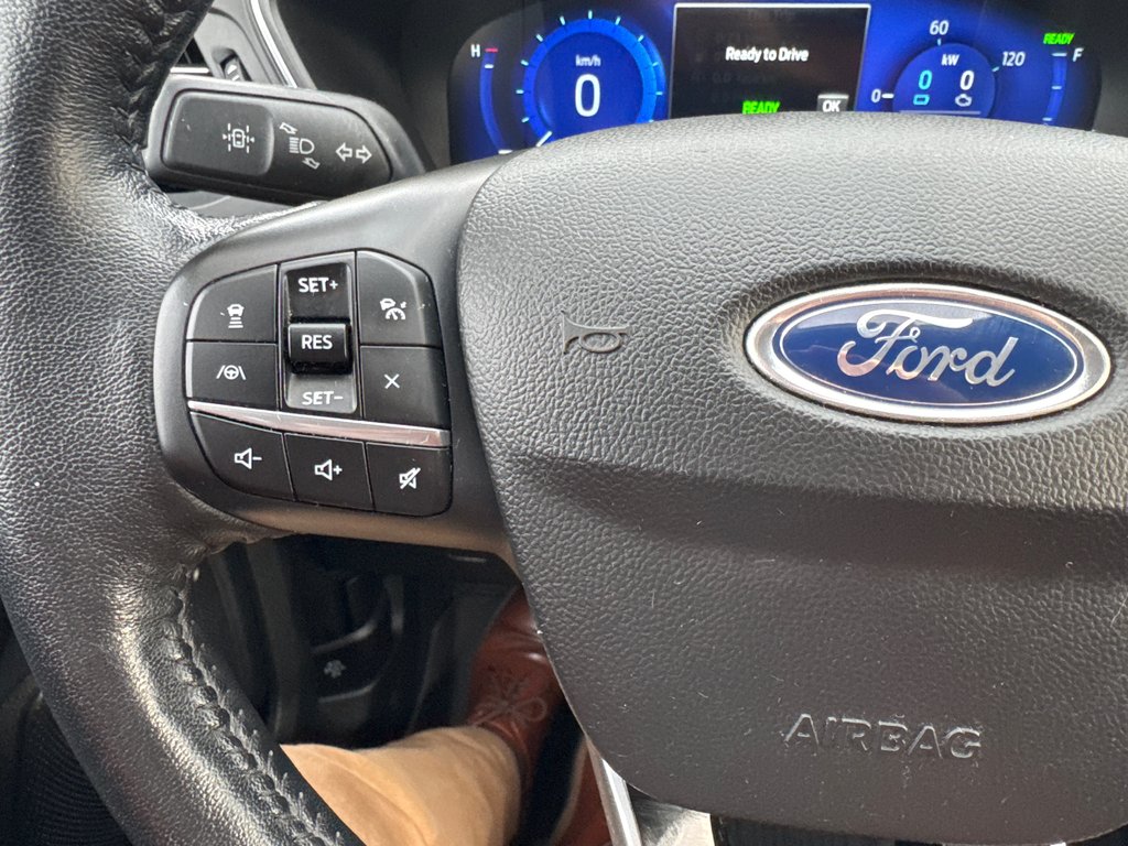 2020 Ford Escape Titanium Hybrid in Sussex, New Brunswick - 32 - w1024h768px