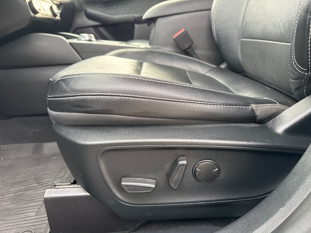 2020 Ford Escape Titanium Hybrid in Sussex, New Brunswick - 15 - w1024h768px