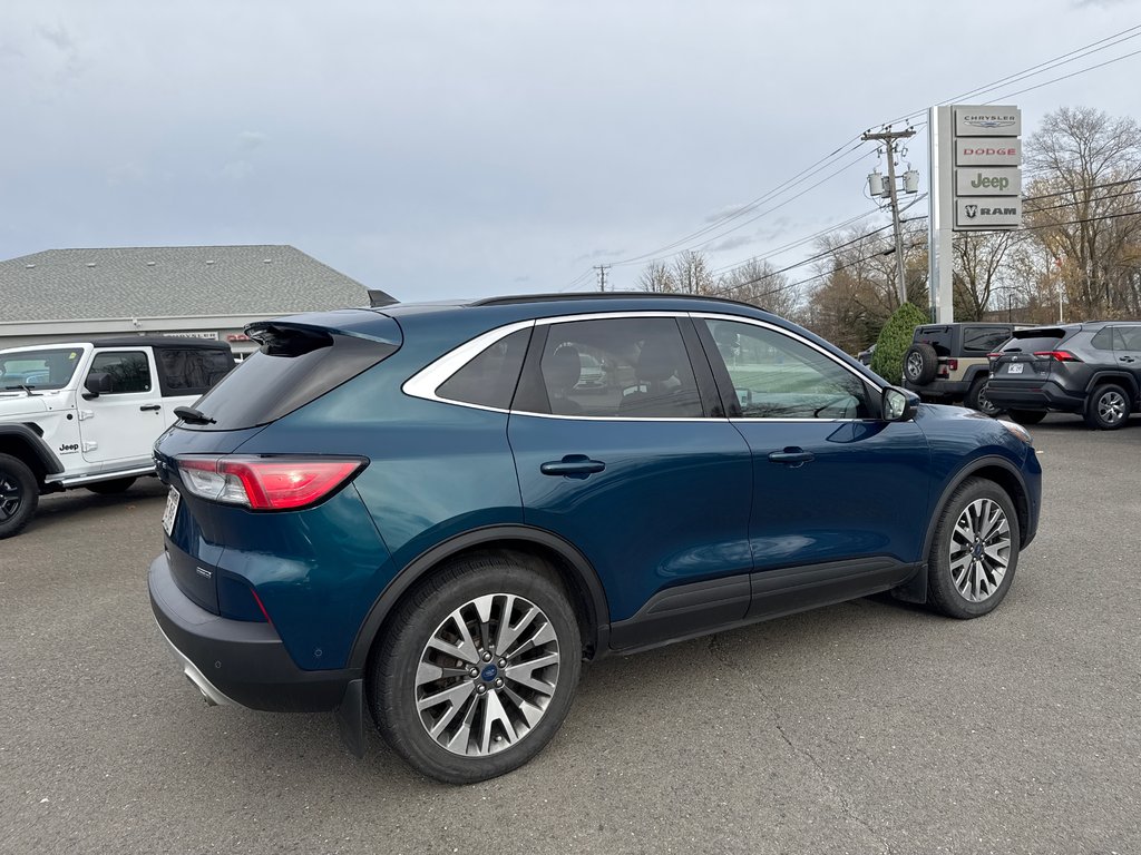 2020 Ford Escape Titanium Hybrid in Sussex, New Brunswick - 7 - w1024h768px