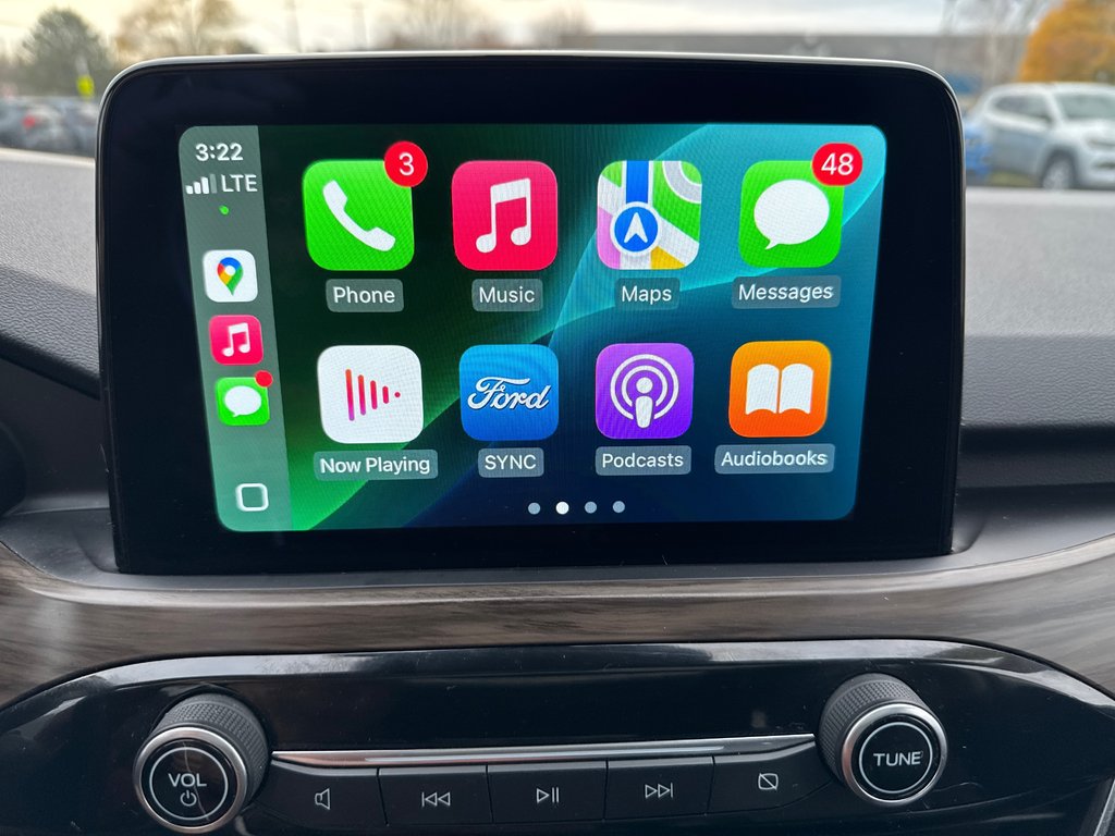 2020 Ford Escape Titanium Hybrid in Sussex, New Brunswick - 48 - w1024h768px