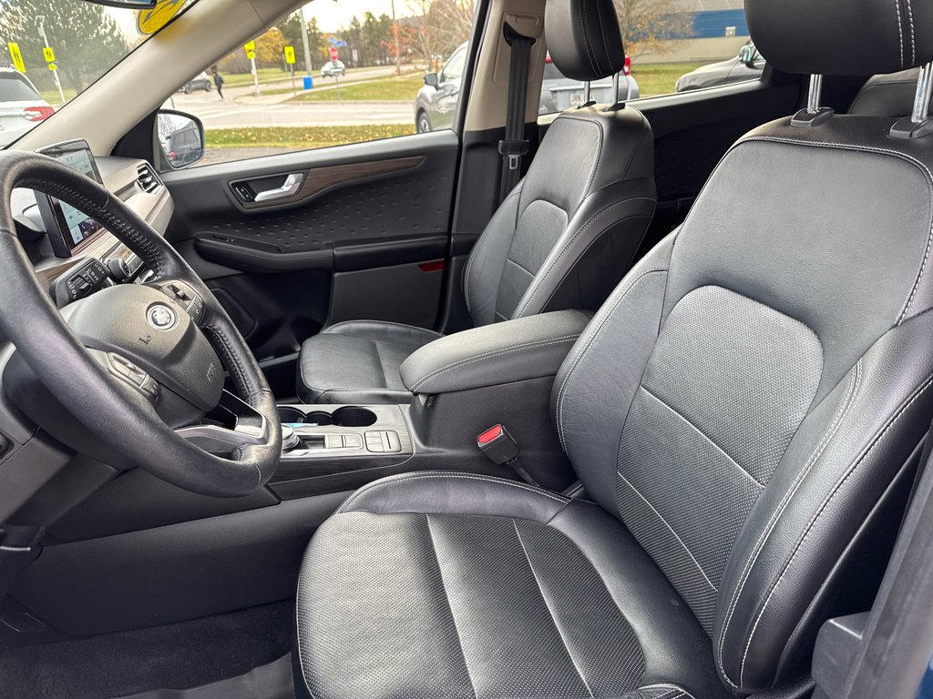 2020 Ford Escape Titanium Hybrid in Sussex, New Brunswick - 16 - w1024h768px
